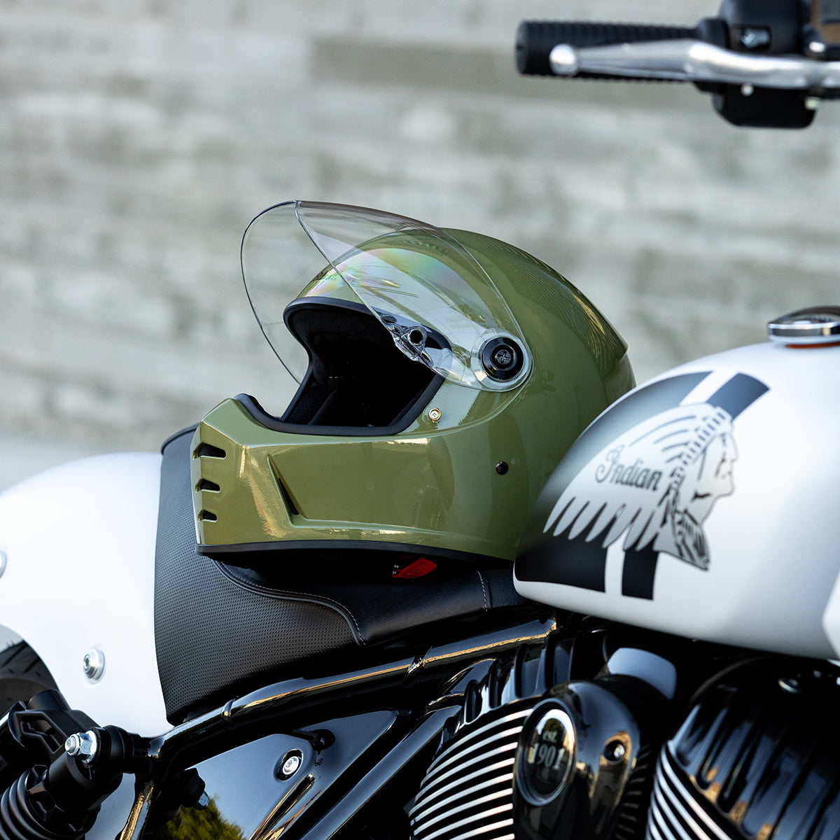 Lane Splitter ECE R22.06 Helmet - Gloss Olive Green